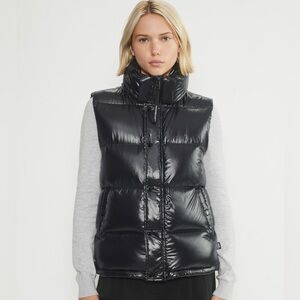 The Super Puff Vest Aritzia